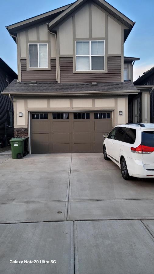 A Very Nice Basement Ensuite. Calgary Zewnętrze zdjęcie
